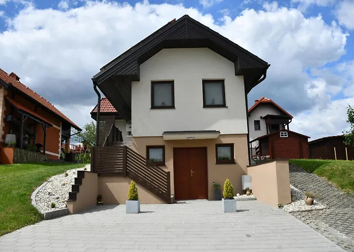 Vakantiehuis Zidanica Lan *